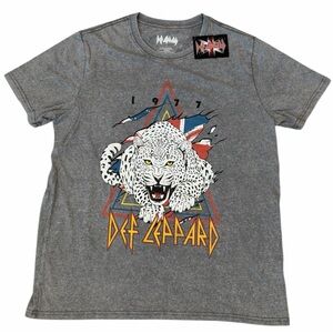 NWT Def Leppard Graphic Tee | 1977 Union Jack Leopard Shirt | Unisex Large